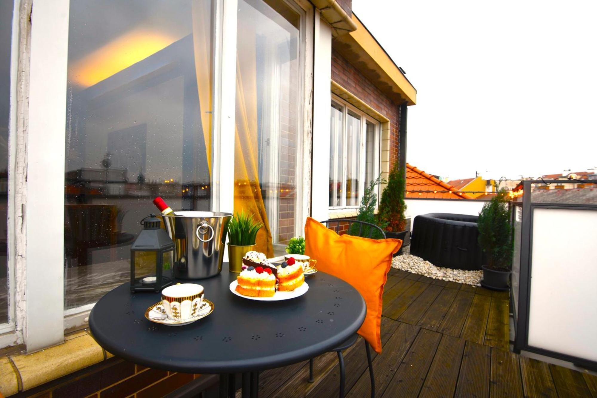 Waterfront River Side Roof Top Apartment - Terrace With City View Praga Esterno foto