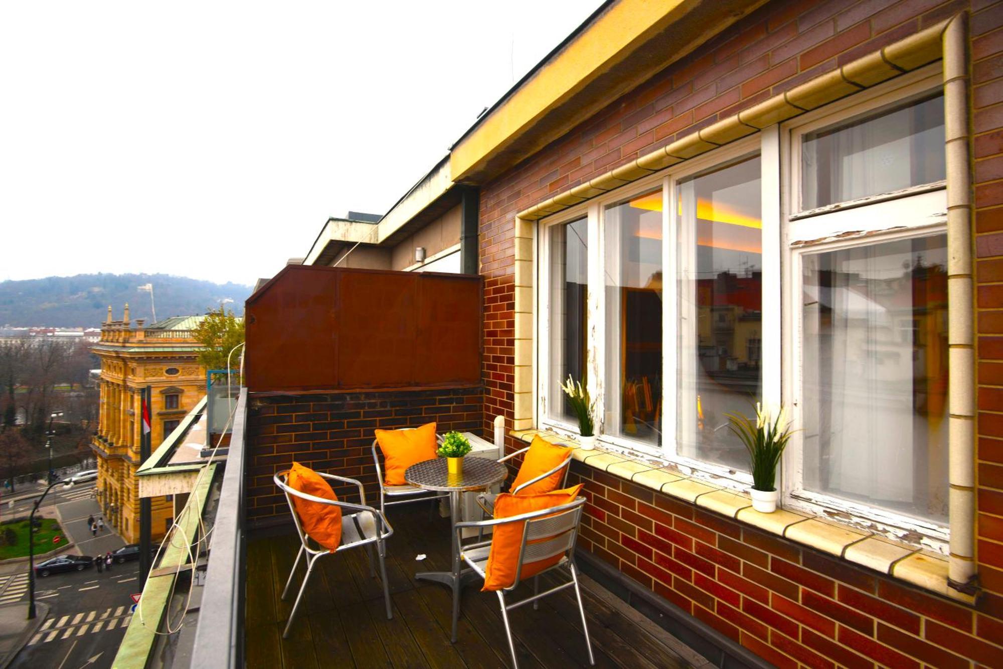 Waterfront River Side Roof Top Apartment - Terrace With City View Praga Esterno foto